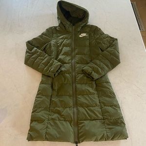 Nike puffer long jacket